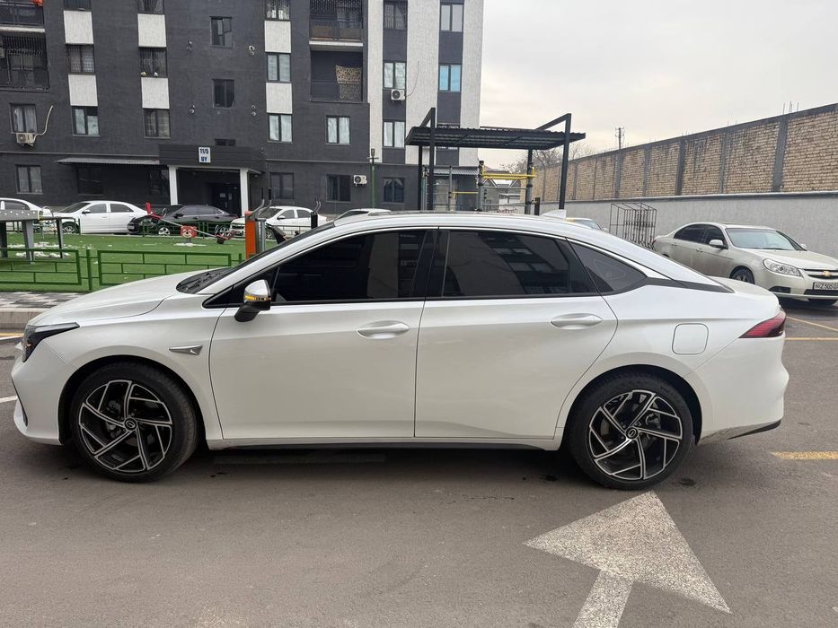 Gac aion S580 sotiladi.