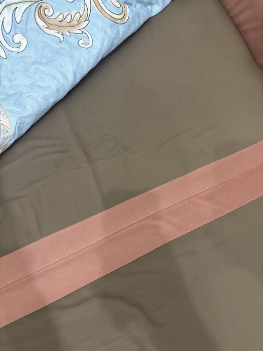 Диван бордовый жосткий но удобный