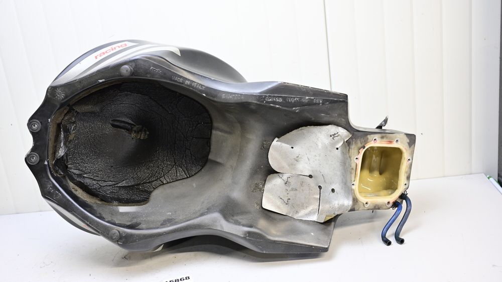 Rezervor Benzina Aprilia RSV 1000 Mille 2001 - 2003