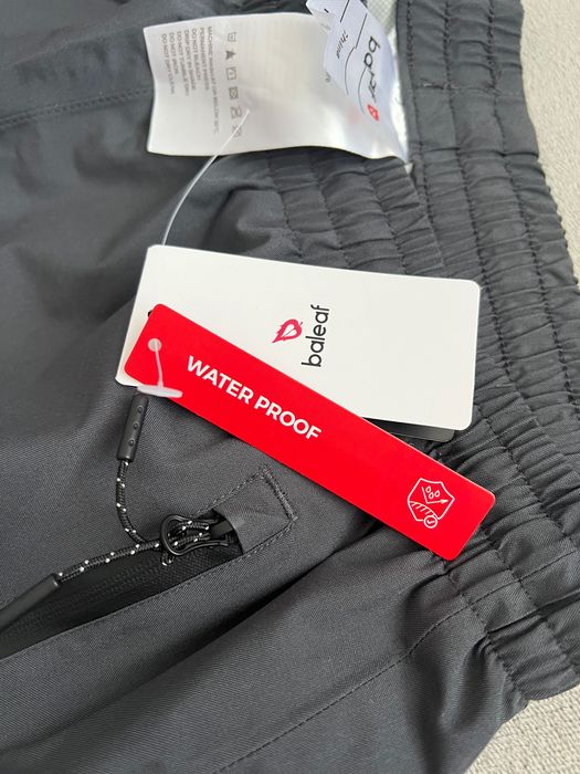 Нови Baleaf Waterproof Outdoor / Rain Pants – размер M