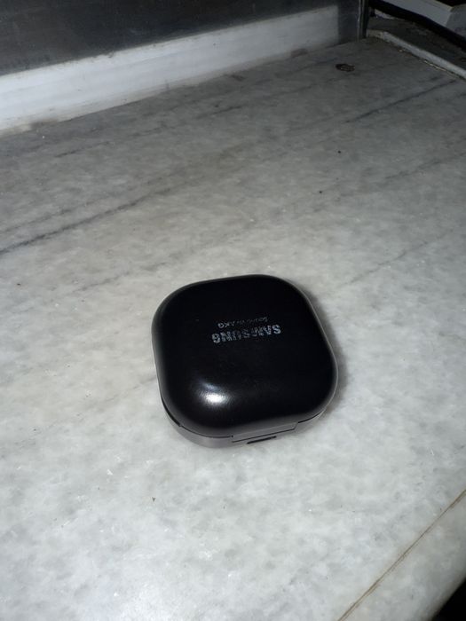 Galaxy buds pro ideal holatta