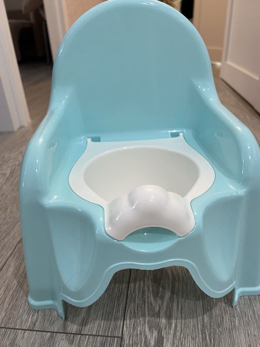 Продам горшок стульчик