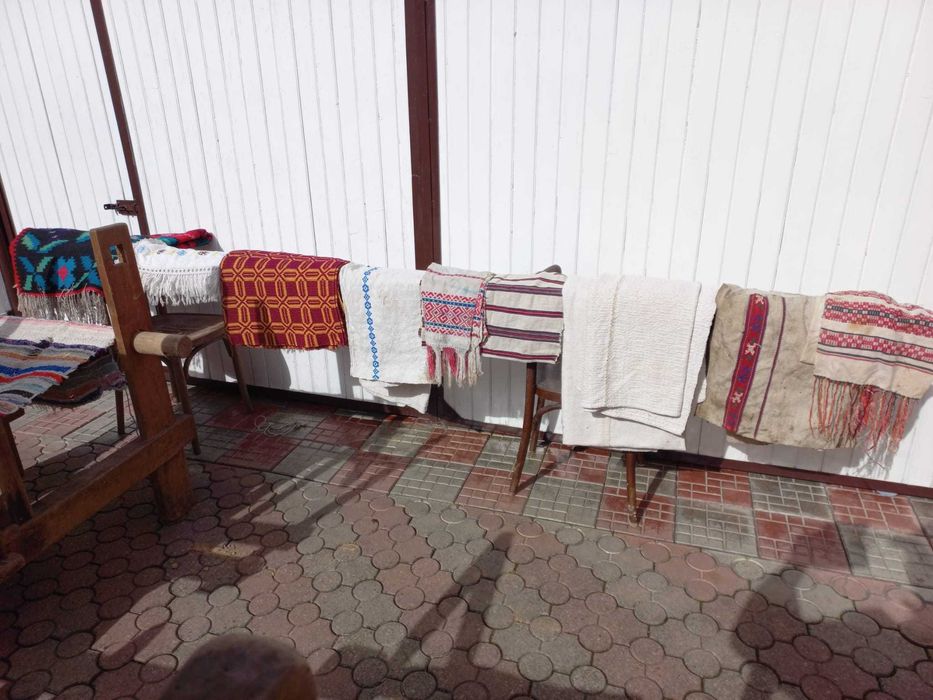 Razboi de tesut si tesaturi diverse