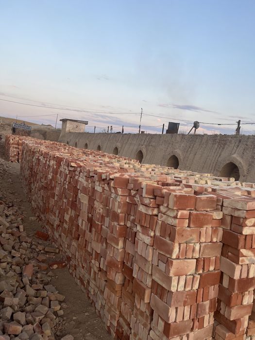 Красный рядовой кирпич