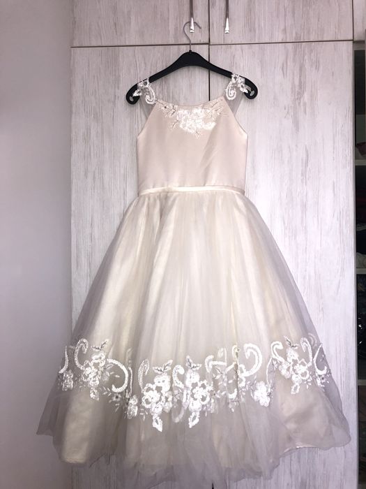 Срочно продам! Платье!