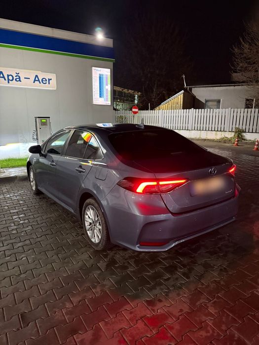 Toyota Corolla Corolla  Sedan  1.8  -  Hybrid  -  122- CVT - Dynamic 2019