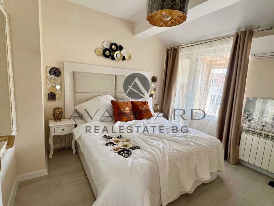 Продава се Тристаен апартамент в Пловдив, Център - 120 кв.м за 2763 €/кв.м - Снимка #5