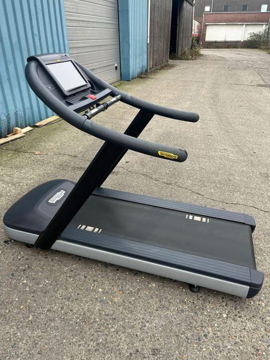 Бягаща пътека Technogym Run 600 Live