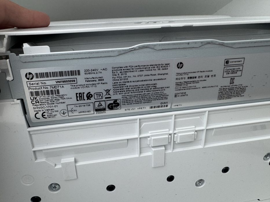 Продам Принтер МФУ HP Laser Jet M141CW