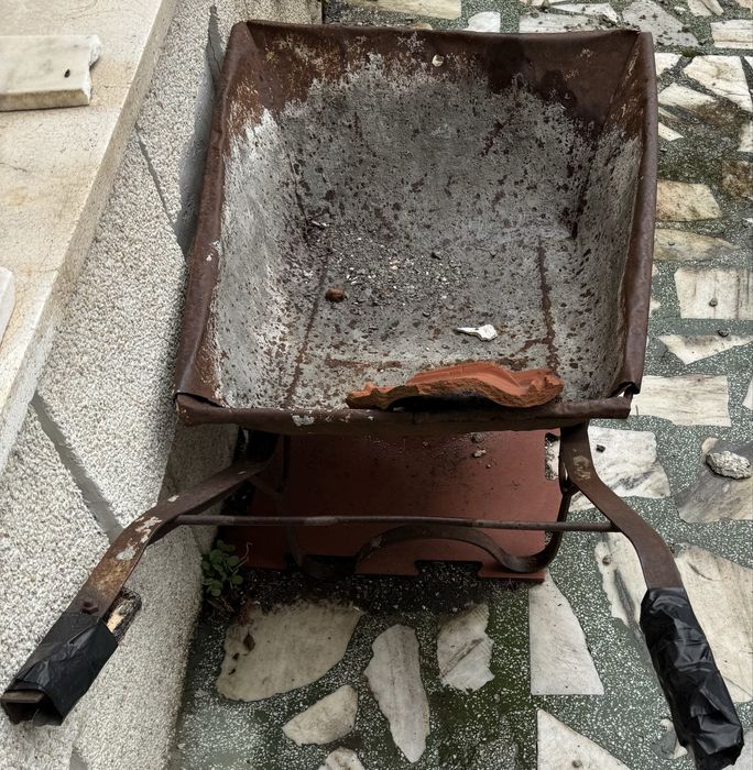 Ръчна метална количка