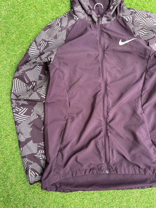 Дамско горнище : Nike Essential Flash Hooded Running Jacket S