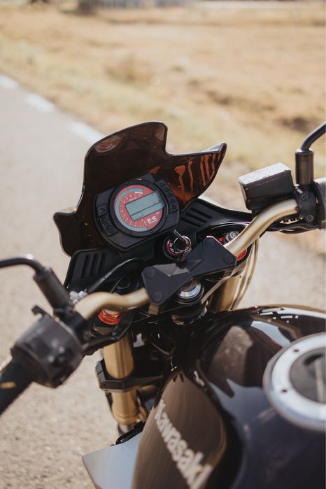 Vând Kawasaki Z1000 2006