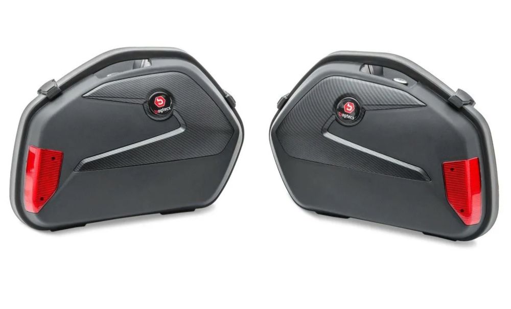 Vand cutii moto cu suporti universali aproape noi