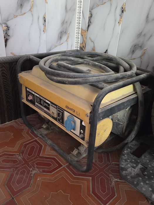 Srochno Dvijok 3 kv sotiladi