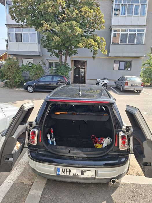 Vand  urgent masina personala Minicooper Clubman