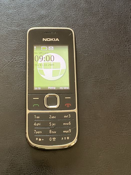 Nokia 2700 + зарядно у-во