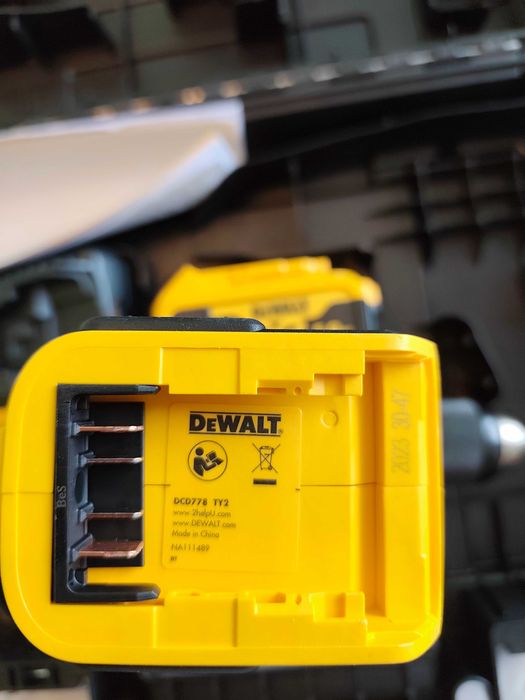 DEWALT    DCD778