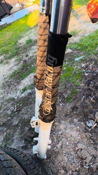 Se vinde cadru motocross 250cc