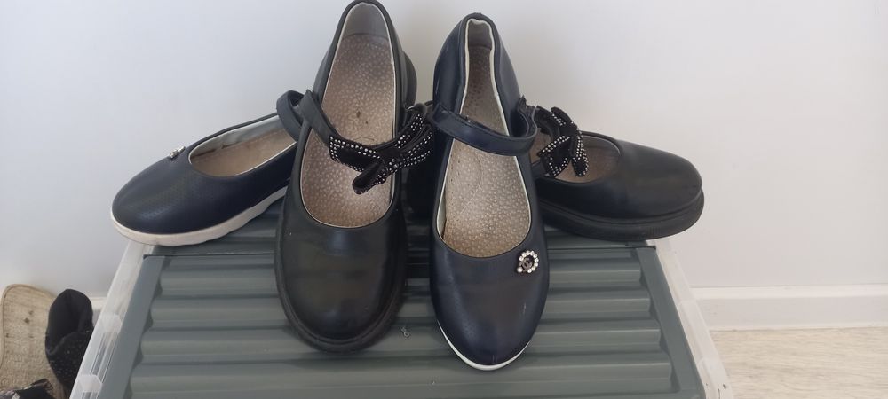 Обувь для девочки 5-7лет б/у