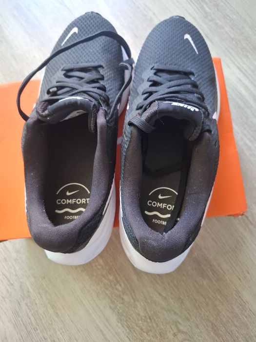 Дамски Маратонки NIKE