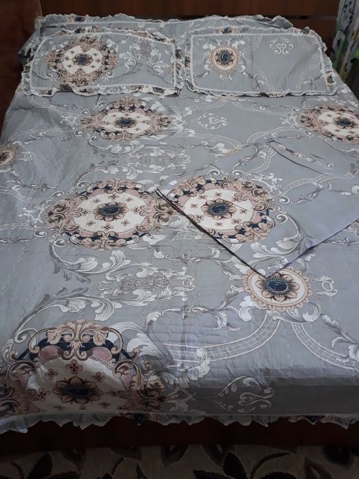 Набор покрывало +простыня +2 наволочки