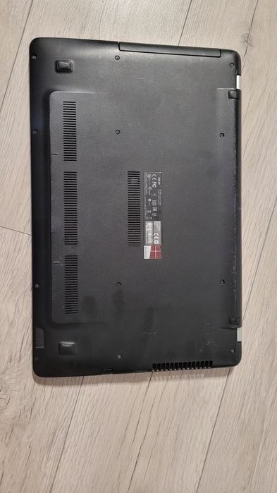 Laptop Asus X750J i7 4700HQ / 16 GB / 128 SSD / GeForce GT 740M - 17.3