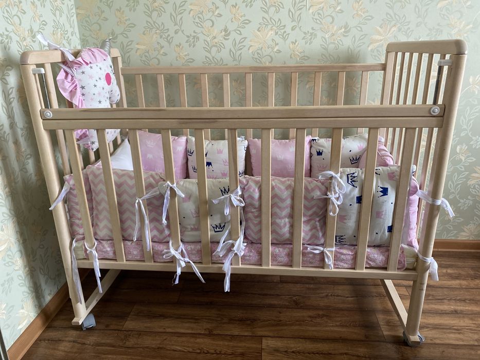 Продам кроватку