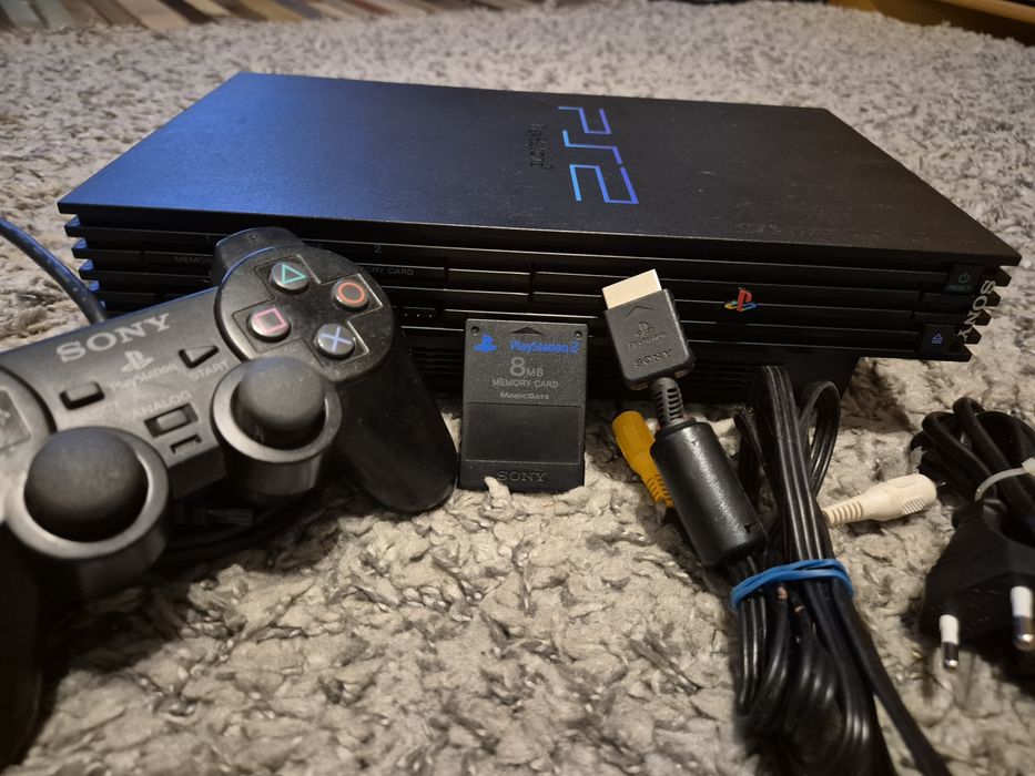 Playstation 2  ps2  ps 2 fat sau slim silver, modat complet, 7  jocuri, GTA, NFS, Fifa 14, Mortal Kombat  etc