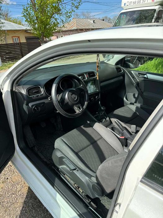 VOLKSWAGEN Golf 2012 — imagine 4