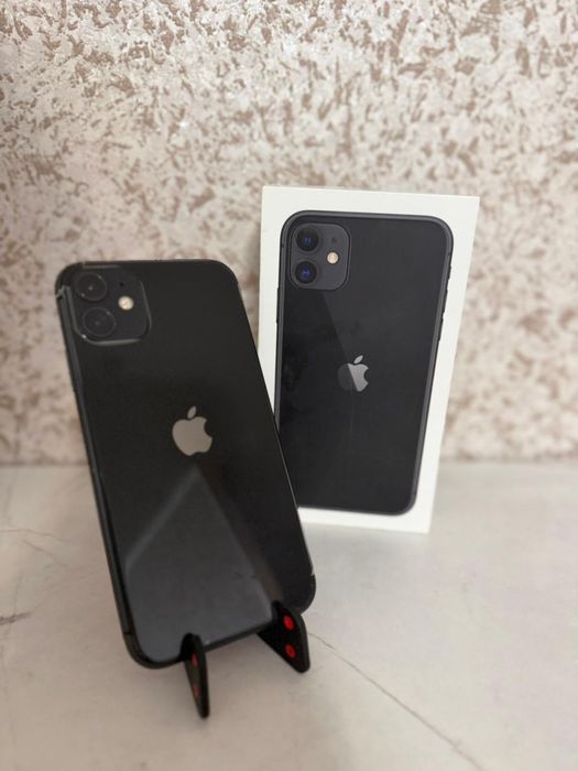 Продам Айфон 11