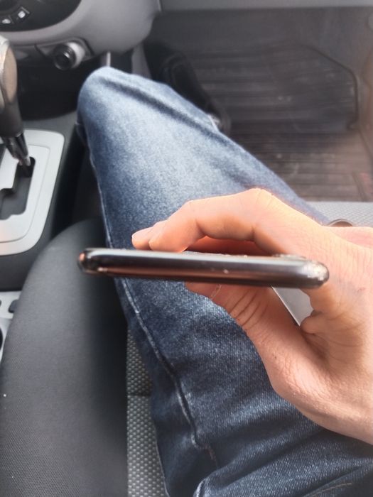 Iphone se 2020 sotiladi srocni