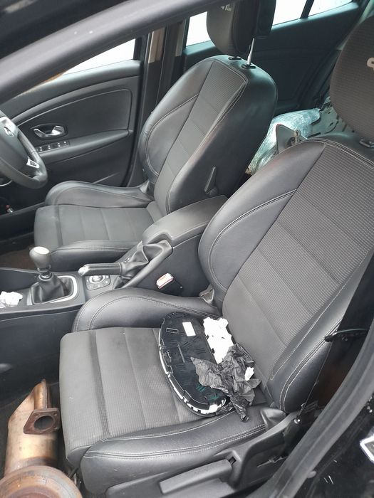 megane 3  tapiterie scaune si bancheta spate complecta fete usi fata s