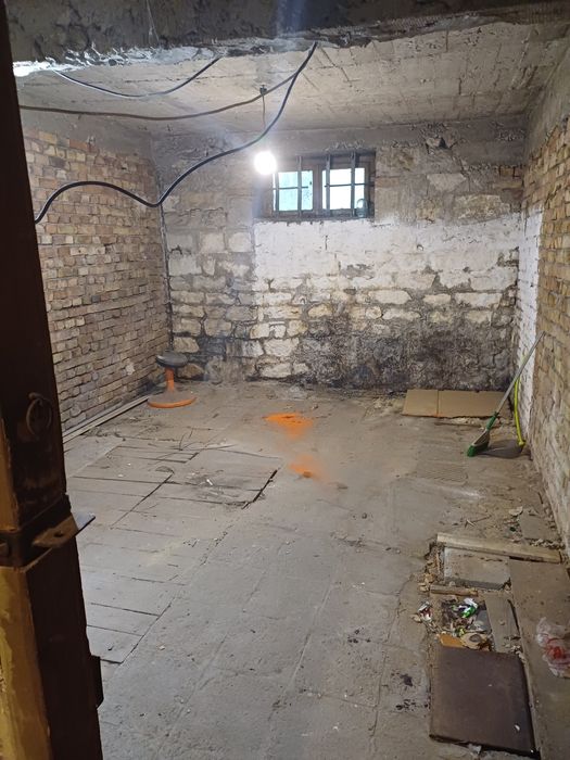 Кърти, Чисти, Извозва! Почистване на мази, тавани и апартаменти