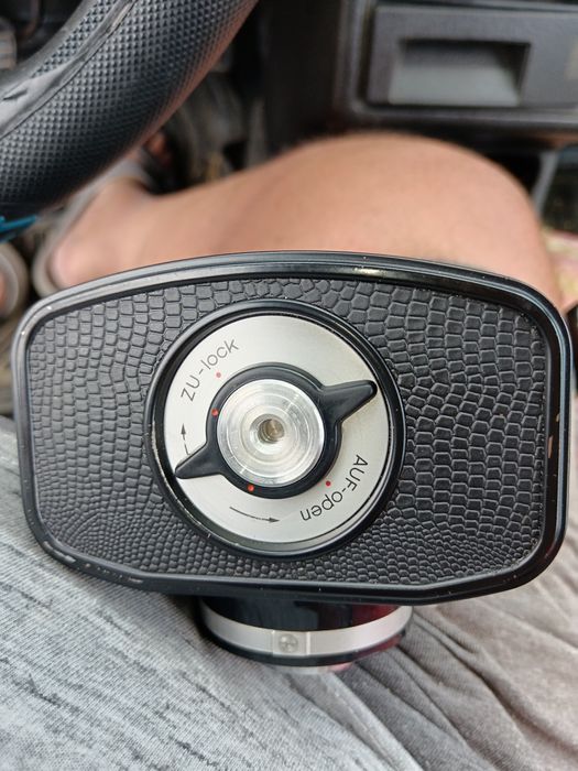 Продавам стар немски фотоапарат