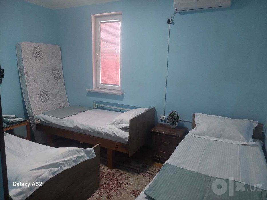 Хостел, Янги форматдаги хостел. Black and white hostel