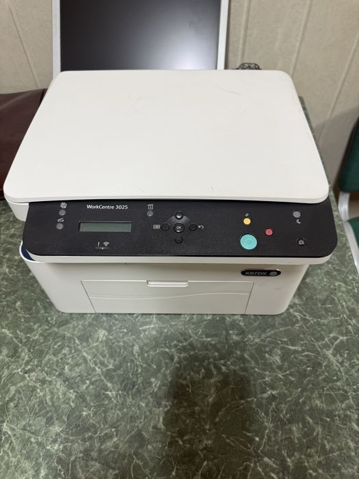 Принтер xerox.