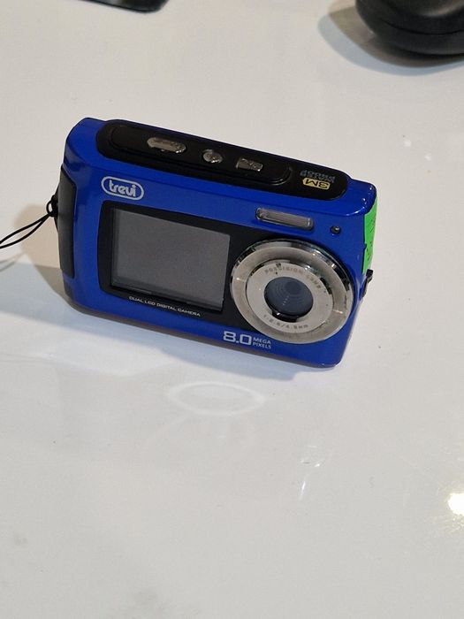 Aparat foto perfect funcțional cu baterii