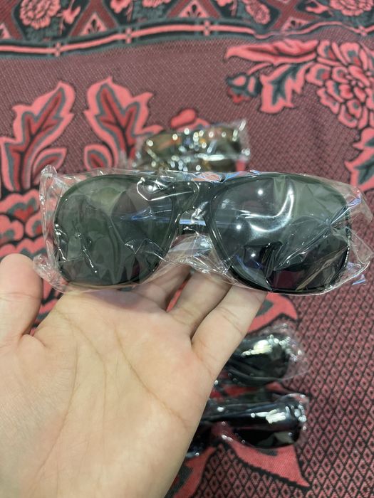 Очки солнцезащитные