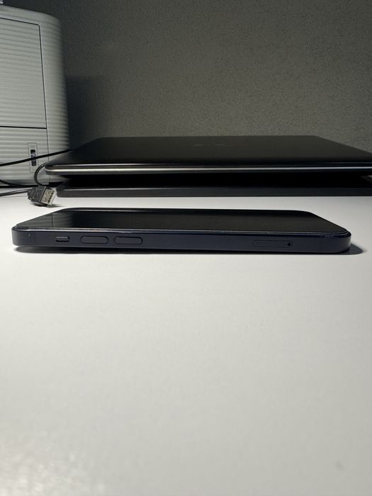 Apple iPhone 12 64GB Midnight Black – Много добро състояние