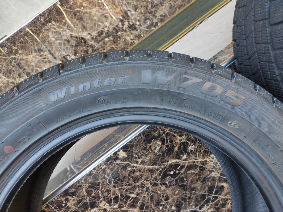 Зимние шины Балон 215/55/R17 94Т .. Идеально.