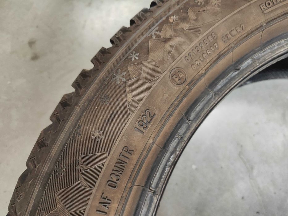 2бр.зимни гуми 195/60/18 Semperit