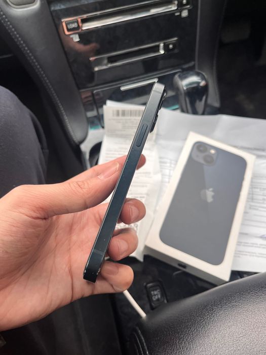 Продам iPhone 13 айфон 13