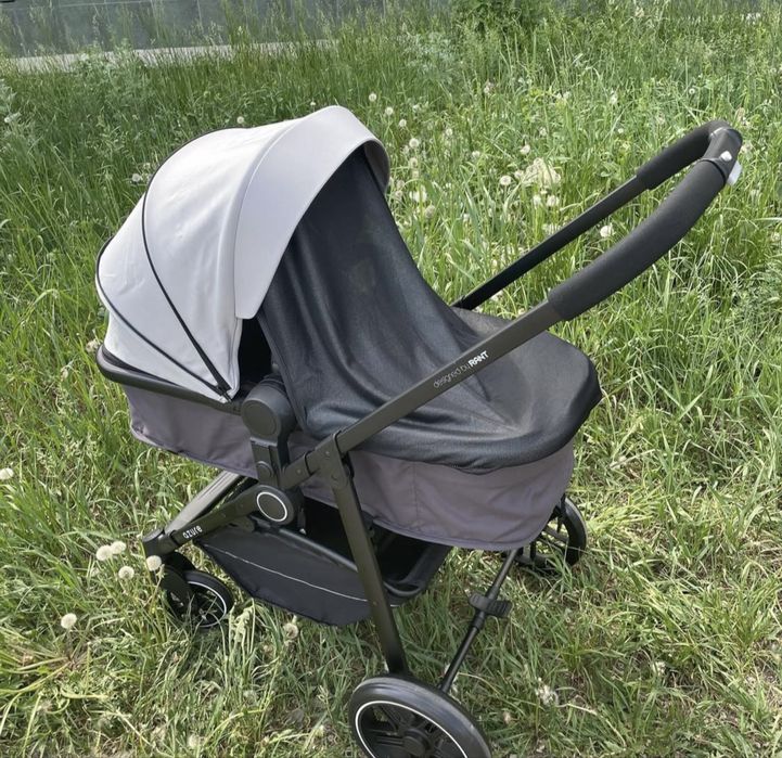 Продаю детскую коляску Rant Azure
