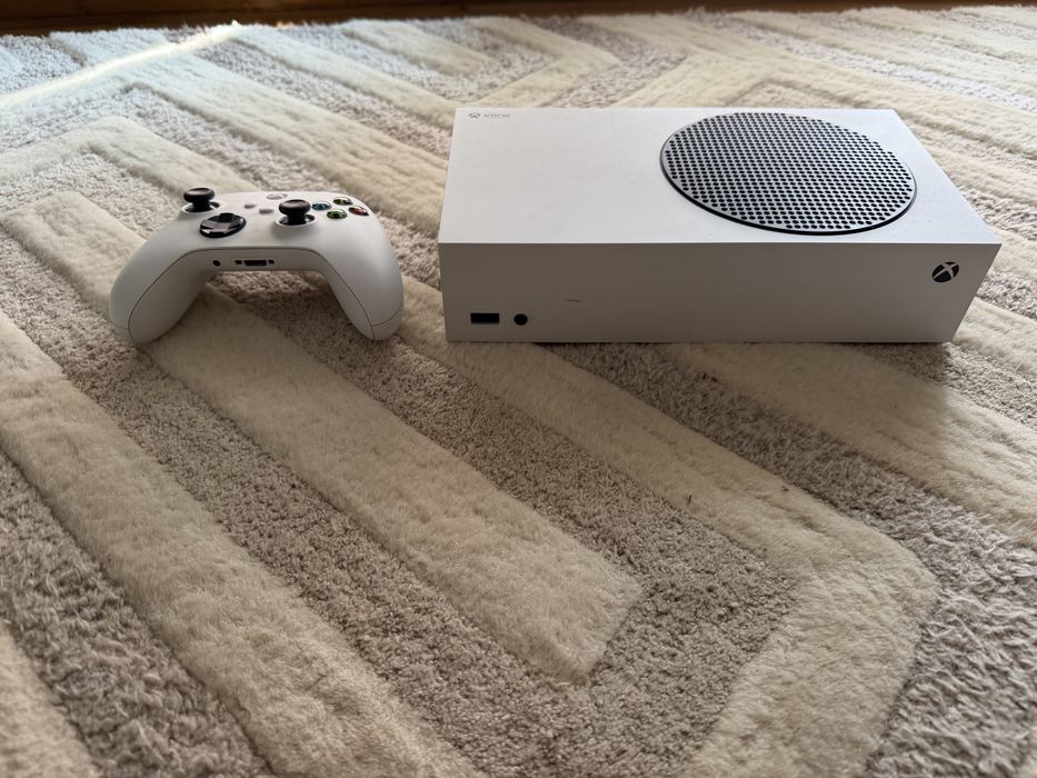 Xbox Series S folosit 2 luni