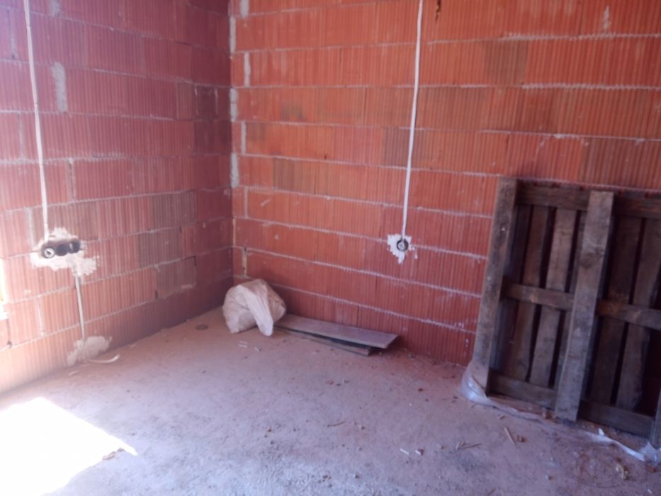 Продава се Тристаен апартамент в София, Люлин 8 - 108 кв.м за 1881 €/кв.м - Снимка #2