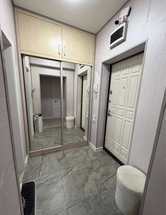 СРОЧНО  Ташсельмаш Ашхабад парк за Капитал Банком 2 комнатная