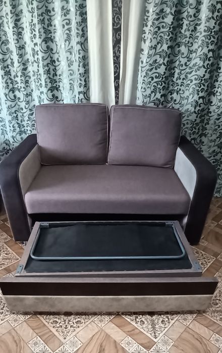 Продам хороший диван