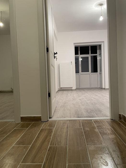 Particular vand apartament 2 camere Bucurestii Noi