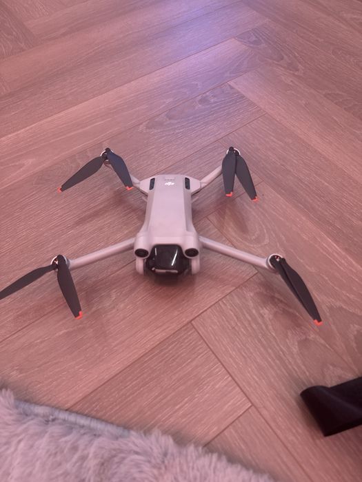 продам дрон DJI MINI 3 PRO