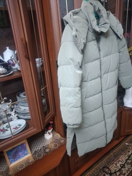 Продам куртку для девочки